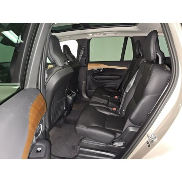 Volvo   SUV 2023,  2.0 hybryda, automat - Na sprzedaż za 244 155 zł - Katowice - zdjęcie 8