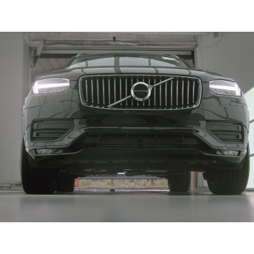 Volvo   SUV 2022,  2.0 hybryda, automat - Na sprzedaż za 207 255 zł - Katowice - zdjęcie 2