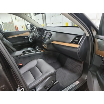 Volvo   SUV 2023,  2.0 hybryda, automat - Na sprzedaż za 295 600 zł - Katowice - zdjęcie 8