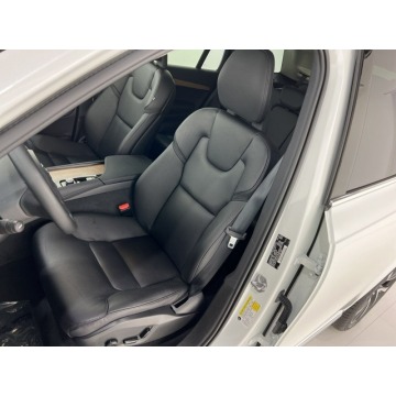Volvo   SUV 2021,  2.0 hybryda, automat - Na sprzedaż za 244 155 zł - Katowice - zdjęcie 7