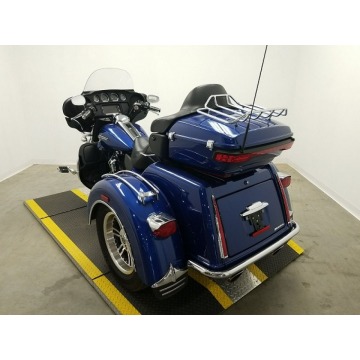 HARLEY-DAVIDSON FLHTCUTG TRIGLIDE UL CLSC 2015... - Motocykle sportowe - Katowice - zdjęcie 4