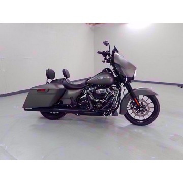 2019 HARLEY-DAVIDSON FLHRXS - Motocykle cruiser - Katowice - zdjęcie 2
