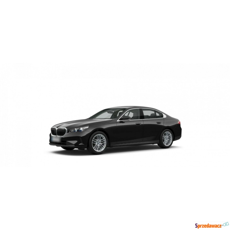 BMW Seria 5  Sedan/Limuzyna 2024,  2.0 benzyna - Na sprzedaż za 211 700 zł - Warszawa