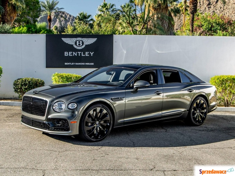 Bentley   Sedan/Limuzyna 2021,  4.0 benzyna - Na sprzedaż za 1 261 242 zł - Mikołów