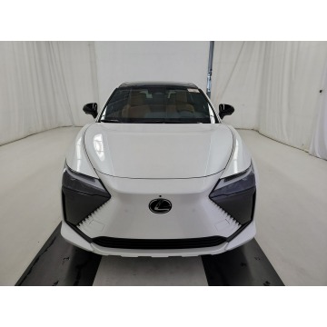 Lexus   SUV 2023 elektryczny, automat - Na sprzedaż za 298 890 zł - Katowice - zdjęcie 2