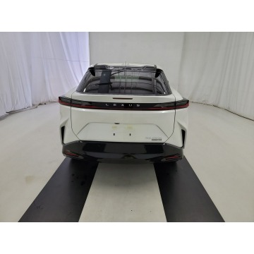 Lexus   SUV 2023 elektryczny, automat - Na sprzedaż za 298 890 zł - Katowice - zdjęcie 5