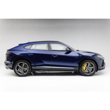Lamborghini Urus  SUV 2019,  4.0 benzyna, automat - Na sprzedaż za 873 300 zł - Katowice - zdjęcie 6