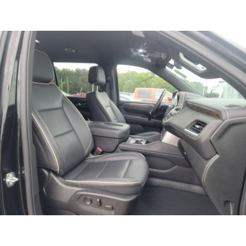 Chevrolet Suburban  SUV 2023,  5.3 benzyna, automat - Na sprzedaż za 343 170 zł - Katowice - zdjęcie 8