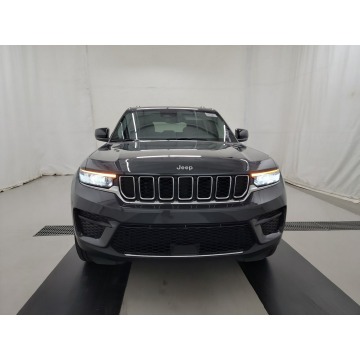 Jeep Grand Cherokee  SUV 2023,  3.6 benzyna, automat - Na sprzedaż za 170 970 zł - Katowice - zdjęcie 2