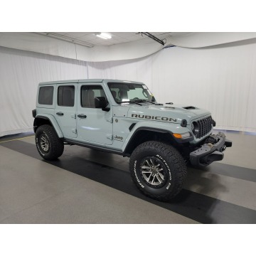 Jeep Wrangler  SUV 2023,  6.4 benzyna, automat - Na sprzedaż za 453 870 zł - Katowice - zdjęcie 3