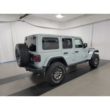 Jeep Wrangler  SUV 2023,  6.4 benzyna, automat - Na sprzedaż za 453 870 zł - Katowice - zdjęcie 4