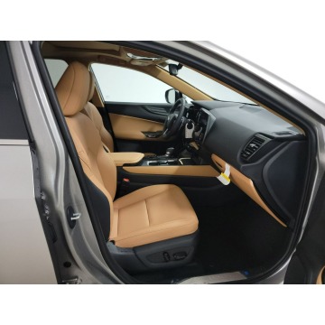 Lexus NX  SUV 2023,  2.5 benzyna, automat - Na sprzedaż za 189 420 zł - Katowice - zdjęcie 8