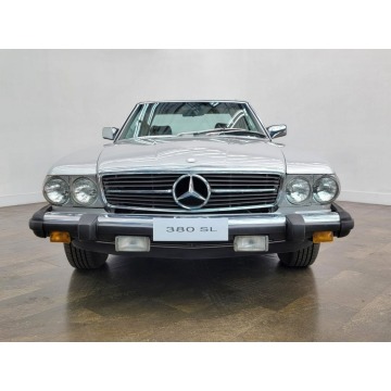 Mercedes - Benz SL-klasa  Kabriolet 1984,  3.8 benzyna, automat - Na sprzedaż za 88 560 zł - Katowice - zdjęcie 2