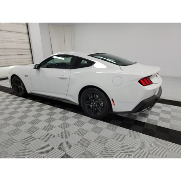 Ford Mustang  Coupe/Sportowy 2024,  5.0 benzyna, automat - Na sprzedaż za 227 550 zł - Katowice - zdjęcie 4
