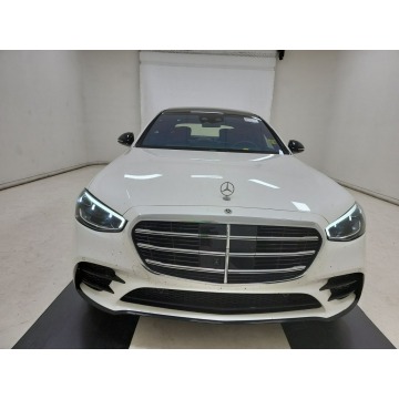 Mercedes - Benz S-klasa  Sedan/Limuzyna 2022,  4.0 hybryda, automat - Na sprzedaż za 510 450 zł - Katowice - zdjęcie 2