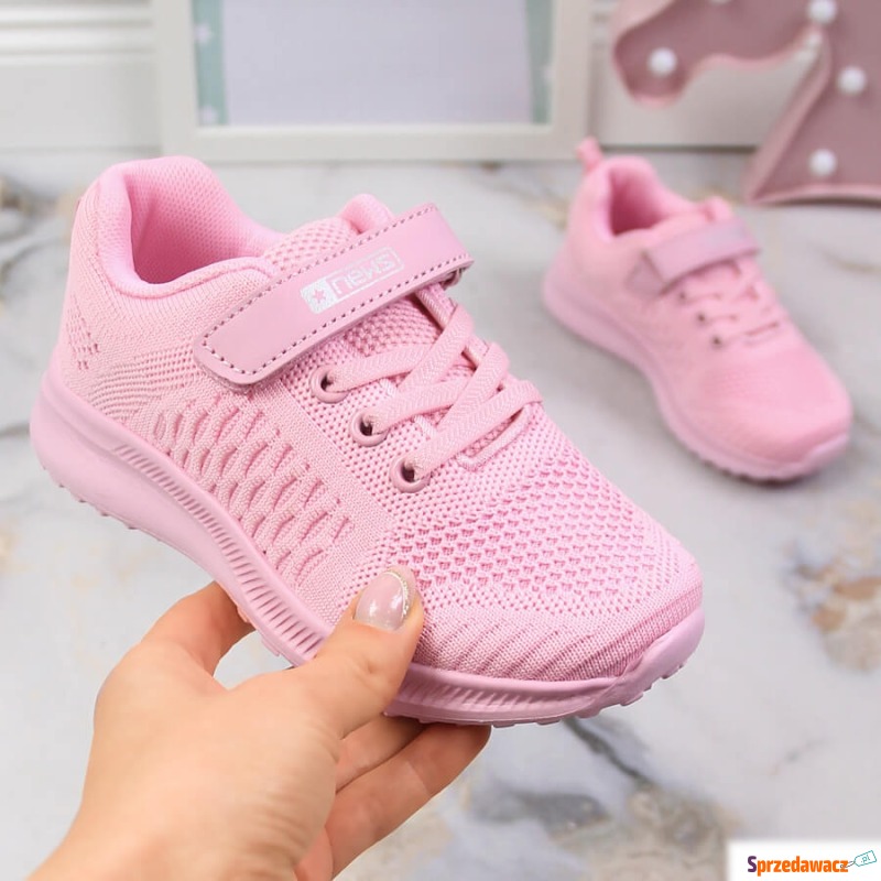 Lekkie buty sportowe dziewczęce różowe NEWS - Pozostałe obuwie dziecięce - Kwidzyn