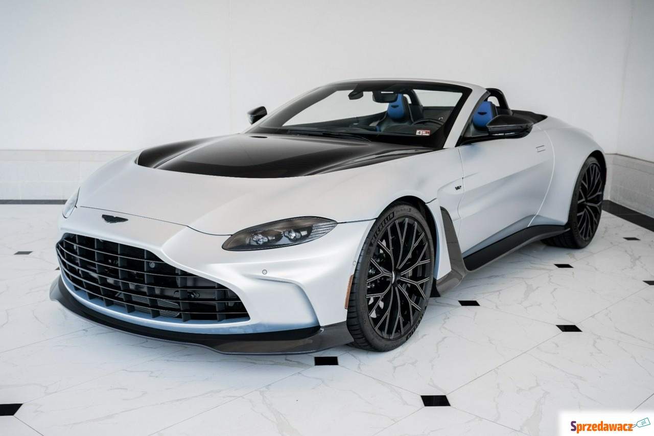 Aston Martin V12 Vantage 2023