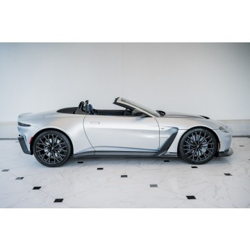 Aston Martin V12 Vantage  Kabriolet 2023,  5.2 benzyna, automat - Na sprzedaż za 473 550 zł - Katowice - zdjęcie 4