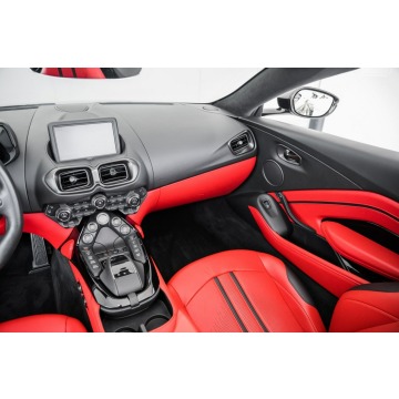 Aston Martin V8  Kabriolet 2021,  4.0 benzyna, automat - Na sprzedaż za 824 100 zł - Katowice - zdjęcie 8