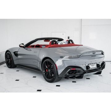 Aston Martin V8  Kabriolet 2021,  4.0 benzyna, automat - Na sprzedaż za 836 400 zł - Katowice - zdjęcie 5