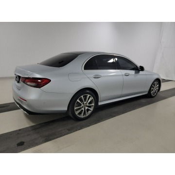Mercedes - Benz E-klasa  Sedan/Limuzyna 2022,  3.0 hybryda, automat - Na sprzedaż za 207 624 zł - Katowice - zdjęcie 5