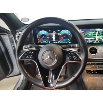 Mercedes - Benz E-klasa  Sedan/Limuzyna 2022,  3.0 hybryda, automat - Na sprzedaż za 207 624 zł - Katowice - zdjęcie 6