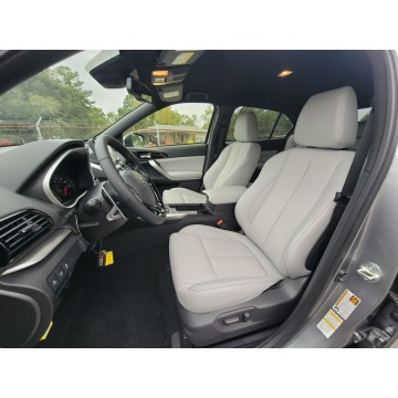 Mitsubishi Eclipse Cross  SUV 2023,  1.5 benzyna, automat - Na sprzedaż za 131 118 zł - Katowice - zdjęcie 7