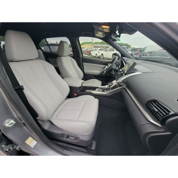 Mitsubishi Eclipse Cross  SUV 2023,  1.5 benzyna, automat - Na sprzedaż za 131 118 zł - Katowice - zdjęcie 8