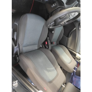 Seat Toledo  Hatchback 2010,  1.9 diesel - Na sprzedaż za 4 500,00 zł - Toruń - zdjęcie 7