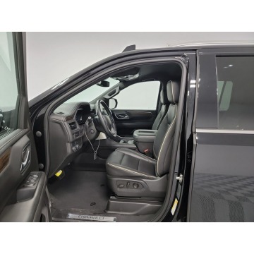 Chevrolet Suburban  SUV 2023,  5.3 benzyna, automat - Na sprzedaż za 323 490 zł - Katowice - zdjęcie 7