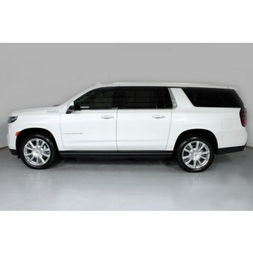 Chevrolet Suburban  SUV 2023,  6.2 benzyna, automat - Na sprzedaż za 404 670 zł - Katowice - zdjęcie 5