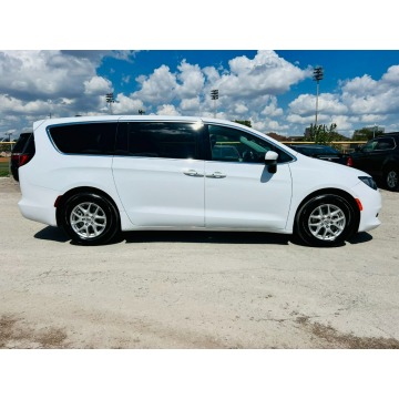 Chrysler Voyager  Minivan/Van 2023,  3.6 benzyna, automat - Na sprzedaż za 148 830 zł - Katowice - zdjęcie 5