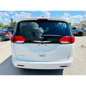 Chrysler Voyager  Minivan/Van 2023,  3.6 benzyna, automat - Na sprzedaż za 148 830 zł - Katowice - zdjęcie 7