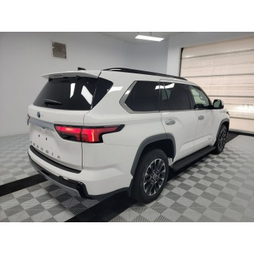 Toyota Sequoia  SUV 2023,  3.4 hybryda, automat - Na sprzedaż za 371 460 zł - Katowice - zdjęcie 4
