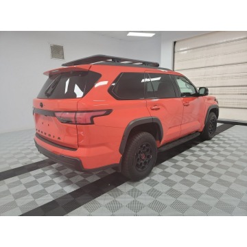 Toyota Sequoia  SUV 2023,  3.4 hybryda, automat - Na sprzedaż za 381 546 zł - Katowice - zdjęcie 4