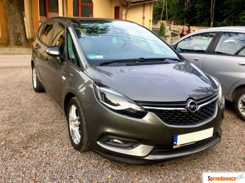 Opel Zafira  Minivan/Van 2019,  1.6 benzyna - Na sprzedaż za 87 000 zł - Goczałkowice-Zdrój