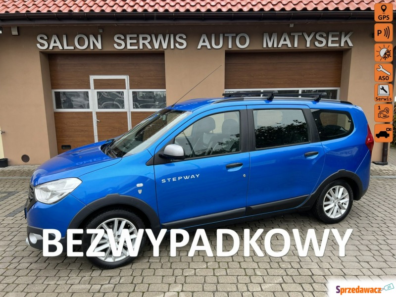Dacia Lodgy  Minivan/Van 2018,  1.6 benzyna - Na sprzedaż za 49 900 zł - Orzech