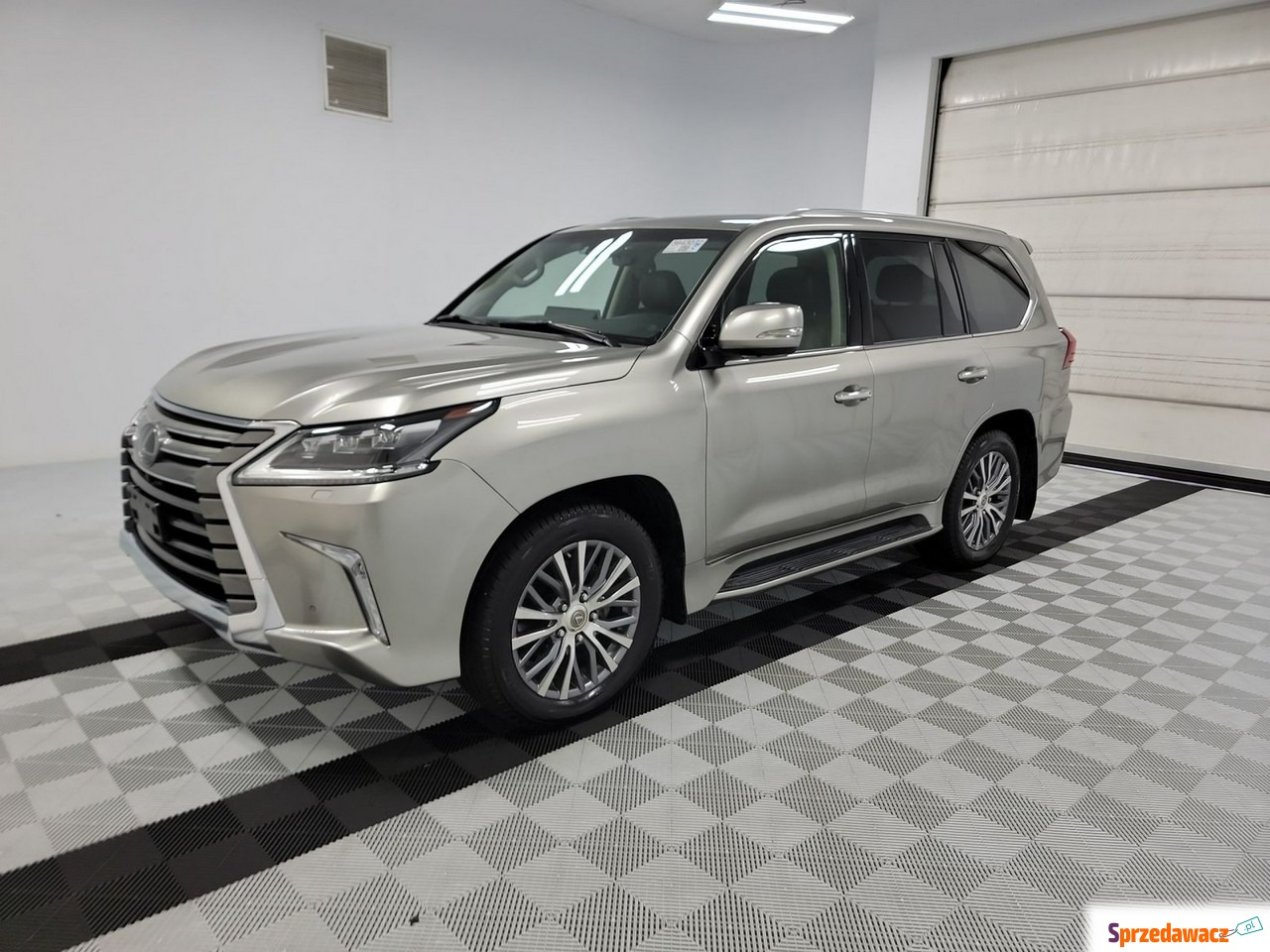 Lexus LX 2018