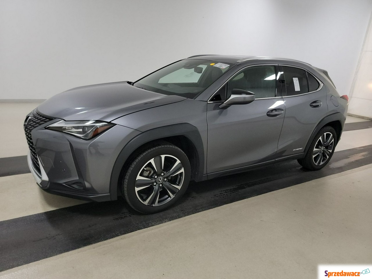 Lexus UX 2021