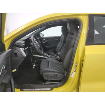 Audi RS3  Sedan/Limuzyna 2023,  2.5 benzyna, automat - Na sprzedaż za 329 640 zł - Katowice - zdjęcie 7