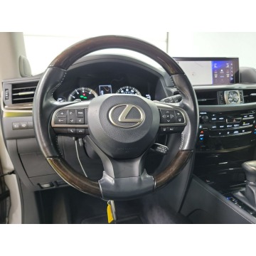 Lexus LX  SUV 2018,  5.7 benzyna, automat - Na sprzedaż za 298 890 zł - Katowice - zdjęcie 8