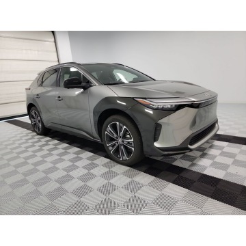 Toyota bZ4X  SUV 2023 elektryczny, automat - Na sprzedaż za 163 590 zł - Katowice - zdjęcie 3