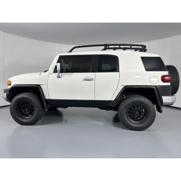 Toyota FJ Cruiser  SUV 2014,  4.0 benzyna, automat - Na sprzedaż za 78 720 zł - Katowice - zdjęcie 5