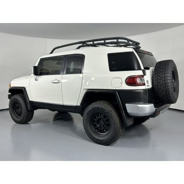 Toyota FJ Cruiser  SUV 2014,  4.0 benzyna, automat - Na sprzedaż za 78 720 zł - Katowice - zdjęcie 6
