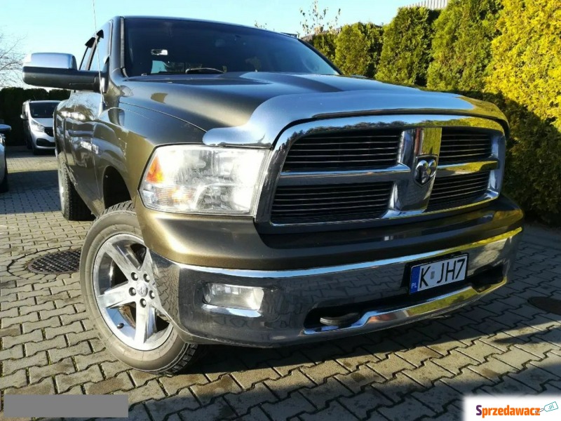 Dodge RAM  SUV 2012,  5.7 benzyna - Na sprzedaż za 84 800 zł - Tarnów