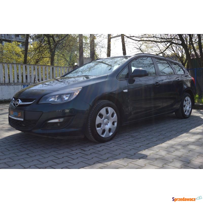 Opel Astra  Kombi 2015,  1.4 benzyna - Na sprzedaż za 22 000 zł - Warszawa