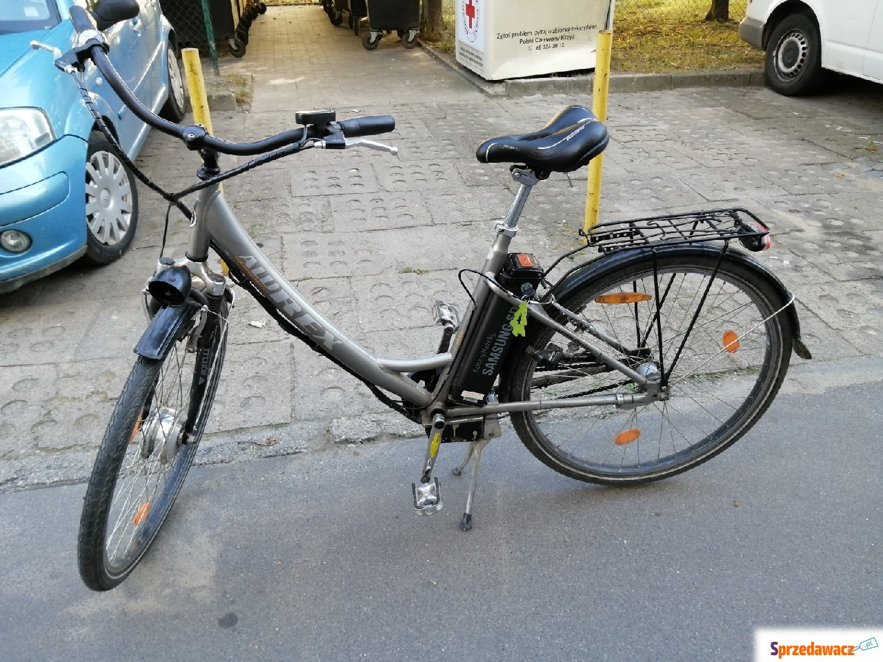 Damka rower elektryczny.