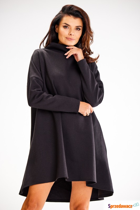Trapezowa sukienka dresowa ze stójką - czarna - Sukienki - Wyczechowo