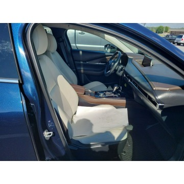 Mazda CX-30  SUV 2023,  2.5 benzyna, automat - Na sprzedaż za 162 360 zł - Katowice - zdjęcie 8