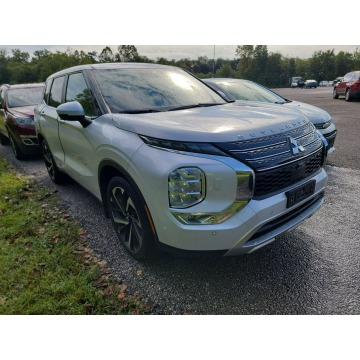 Mitsubishi Outlander  SUV 2022,  2.5 benzyna, automat - Na sprzedaż za 121 770 zł - Katowice - zdjęcie 3